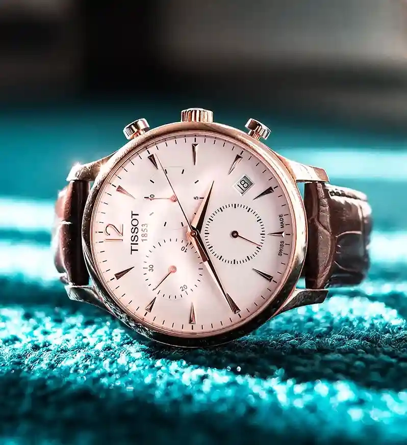 luksuzni sat u izlogu